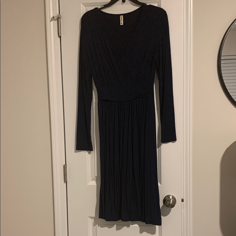 Elegant Navy Blue Long Sleeve Dress